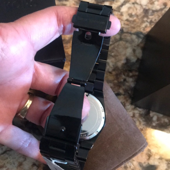 NWT MICHAEL KORS WATCH - Picture 4 of 6